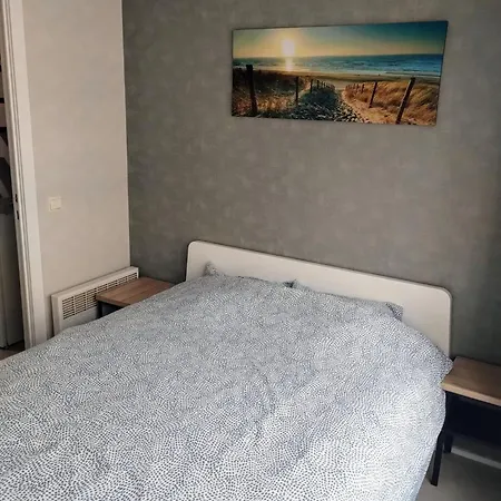 Zonnegloed アパート オステンド